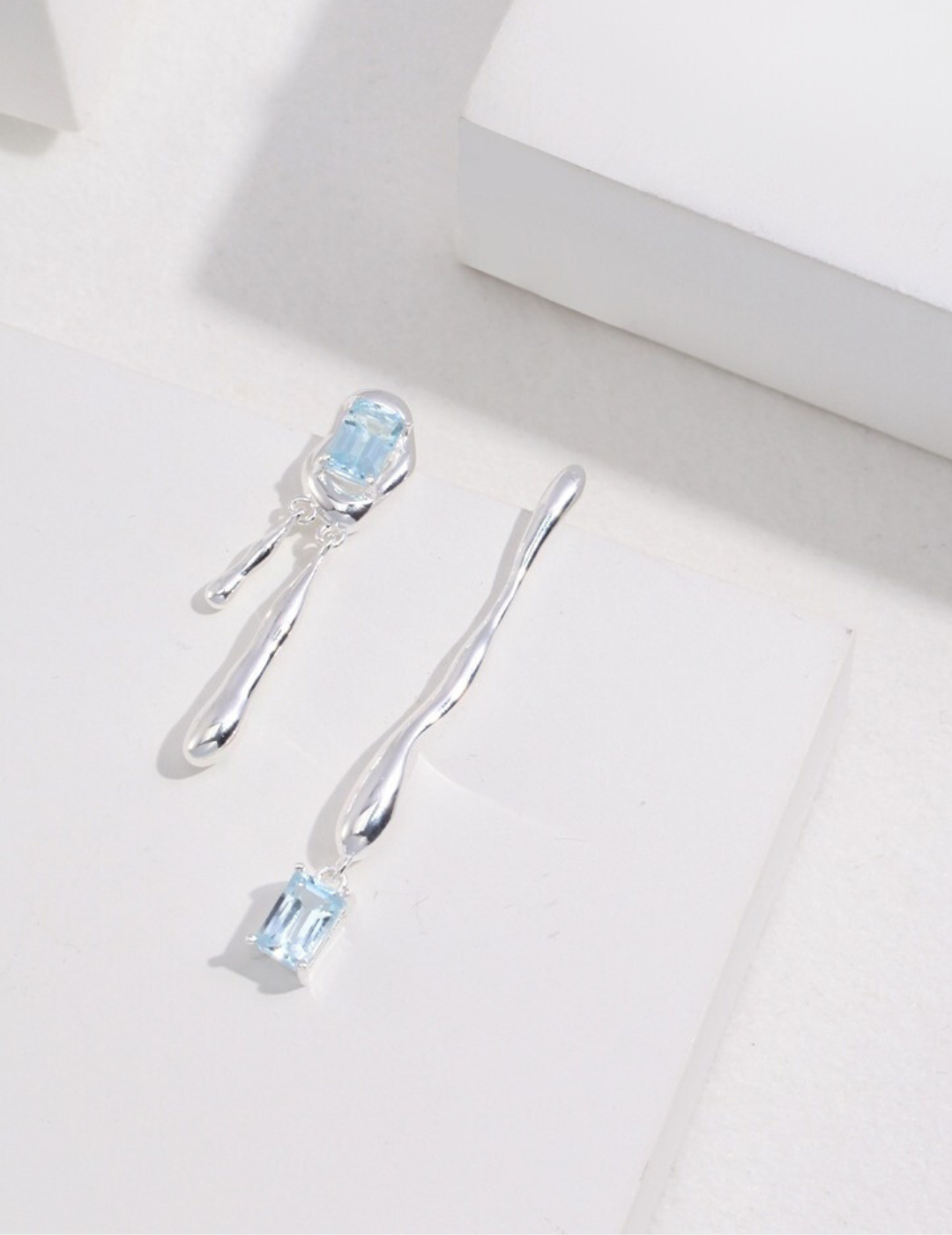 Royal Timeless Topaz Earrings